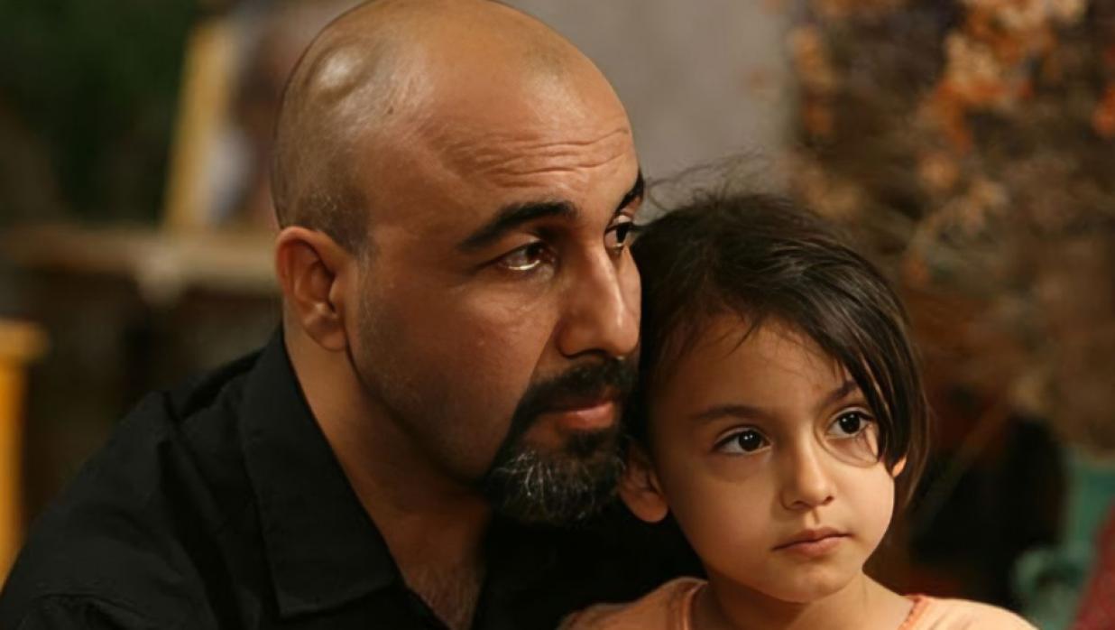 «بزنگاه» روی آنتن تلویزیون؛ بازگشت سریال جنجالی رضا عطاران